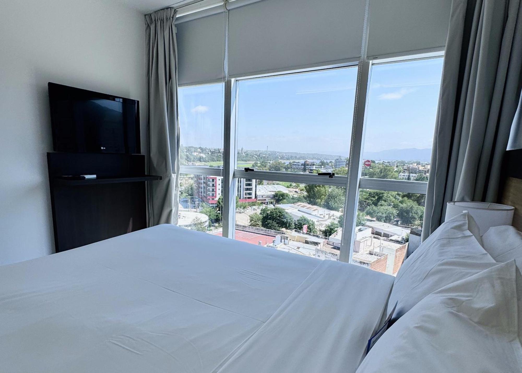 Amerian Carlos Paz & Suites Villa Carlos Paz Dış mekan fotoğraf